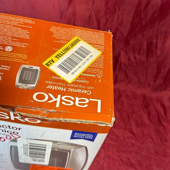 Lasko Ceramic Space Heater w/Temp Control 1500W Indoor 9" Silver 754200 - Picture 4 of 5